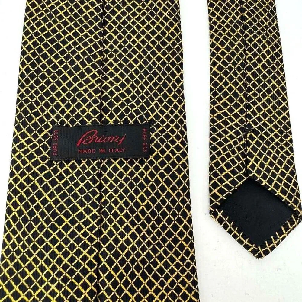 Brioni Neck Tie Silk Made in Italy Yellow Black Geometric Web Business Work Mens